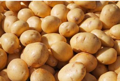 Pack Of 50 Kilogram 4 Days Shelf Life Raw Processing Brown Fresh Potato Moisture (%): 7%
