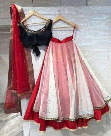 Party Wear Semi Stitched Modern Stylish Red And White Georgette Lehenga  Decoration Material: Lace