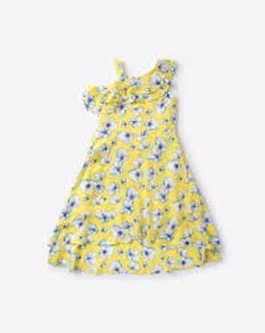Good Quality And Stylish Fancy Yellow Colour Printed Frock For Baby Girl Age Group: 4