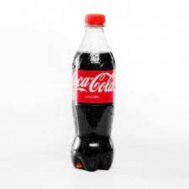 Chilled And Happiness Bubbling Coca-Cola Original Taste Soft Drink  Packaging: Plastic Bottle