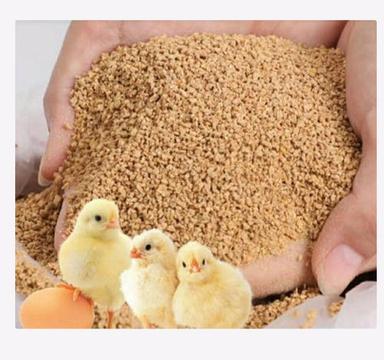 Pack Of 1 Kilogram A Grade Nutrient Enriched Powder With 22% Protein Poultry Feed