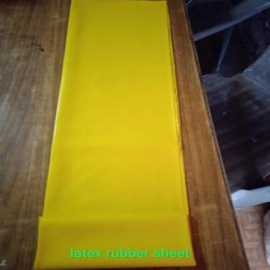 Heat Resistance Good Strength And Compressibility Yellow Natural Rubber Sheet 