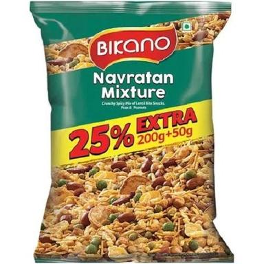 Delicious And Spicy 46.6 Gram Fat With 250 Gram Packaging Size Mixture Namkeen