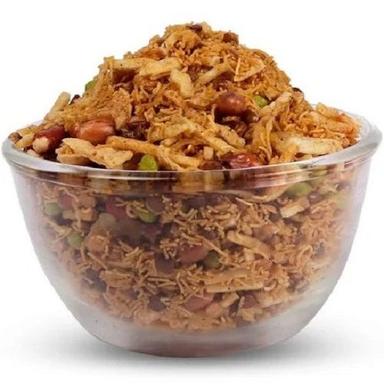 Orange 1 Kilogram Crunchy And Spicy Delicious Dal Moth Mixture Fried Namkeen