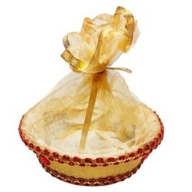 Golden Lightweight And Durable Round Artificial Net Covered Fancy Gift Basket