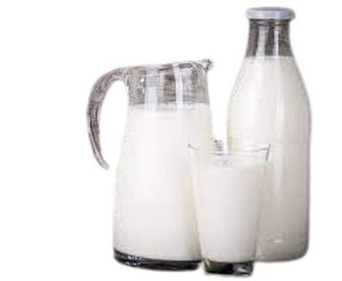 सफेद 1 लीटर पैकेजिंग आकार शुद्ध और स्वस्थ कच्चा भैंस का दूध 