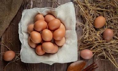 Weight 60 Gram Fresh Brown Desi Eggs Pack Of 6 Pieces