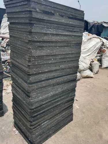 Brown Rectangular Recycled Plastic Pallet With Crack Proof And Durable