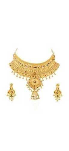 Appealing Look Ladies Gold Necklace Set