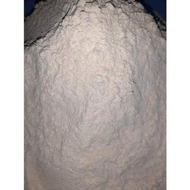 Pack Of 1 Kilogram 10 Gram Protein 76 Gram Carbohydrate Dried White Wheat Flour Application: Industrial