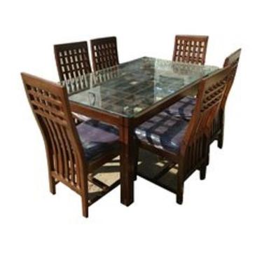 Machine Made Termite Resistant Beautiful Design Wooden Dining Table 