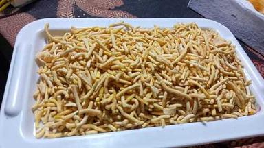 Crispy Plain Salted Homemade Besan Bhujia Namkeen For Snacks