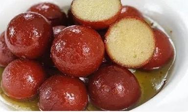 Regular Size Sweet And Delicious Ready to Eat Spongy Gulab Jamun