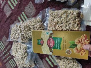 Organic Dried Brown Kashmiri Walnut Kernel