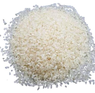 Short Grain Dried Natural Solid Commonly Cultivated Broken Rice For Flour Making Admixture (%): 1%