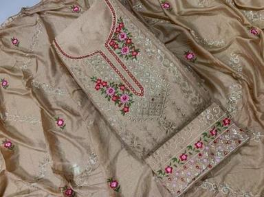  महिलाओं के लिए दुपट्टे के साथ भारतीय एम्ब्रॉयडरी किया हुआ कॉटन सिल्क अनस्टिच्ड सलवार सूट 