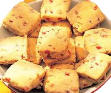 Healthy Delicious Tasty Crunchy Sweet Eggless Baked Solid Suji Assorted Biscuits Fat Contains (%): 28.9% Percentage ( % )