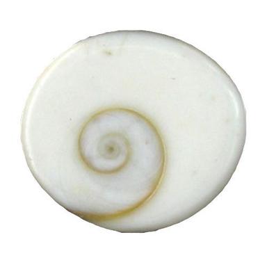 White 5.1 Centimeters Round Brilliant Cut Natural Stone Gomti Chakra 