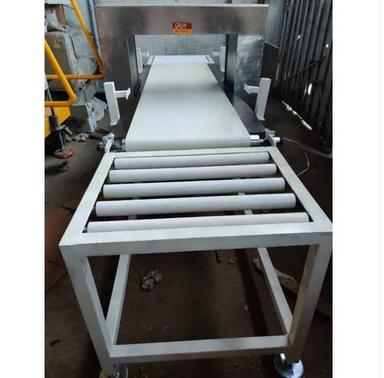 Machine Made High Strength Stainless Steel Metal Detector Conveyor