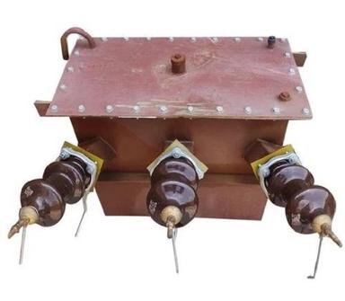Single Phase Laminated Iron Oil Cooled Power Transformer Efficiency: 99%