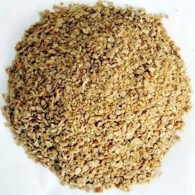 Dried Powdered No Fragrance Maize Cattle Feed For Boosting Immunity Application: Water