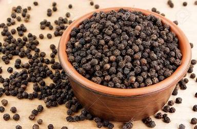 Rich In Taste Black Pepper For Cooking And Medicine Use