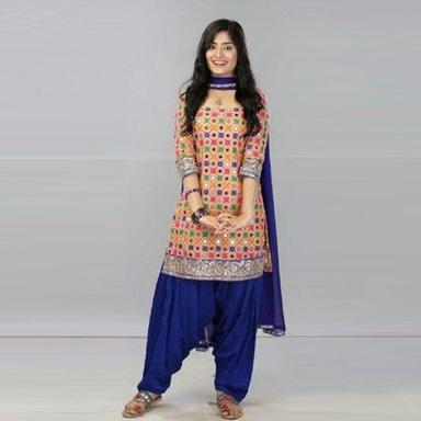 Skin Friendly Ladies Multicolor 3/4th Sleeve Cotton Printed Suit Salwar