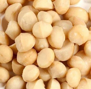 9% Moisture Organic Dried Raw Sweet Taste Macadamia Nuts Broken (%): 5%