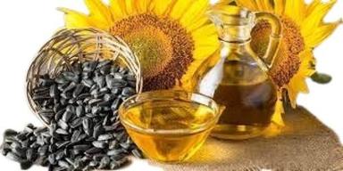 A Grade Herbal Extracted Natural Healthy Raw Sun Flower Oil Acid Value: 0.9 I?  1.1 %
