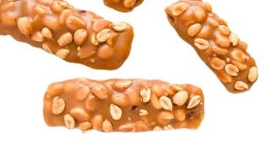 Piece Solid Salted And Sweet Eggless Caramel Peanut Candy Bar, 1 Kg Pack