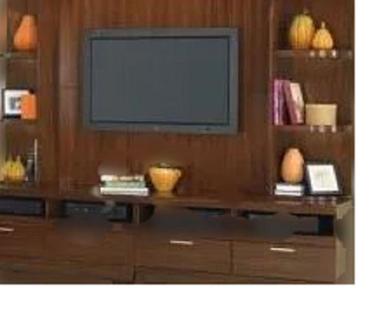  लिविंग रूम के लिए मशीन से बनी पॉलिश टिकाऊ सॉलिड वुडन टीवी टेबल 
