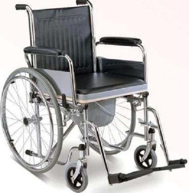 Stainless Steel And Synthetic Leather Seat Based Foldable Wheelchair Backrest Height: 1.5 Foot (Ft)