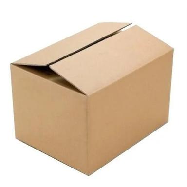  मैट लैमिनेशन 2.. 6 मिमी मोटा आयताकार नालीदार सादा कार्टन बॉक्स पैकेजिंग के लिए 