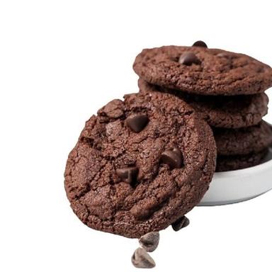 Normal Tasty Round Shape Hygienically Packed Crispy Chocolate Chip Cookies