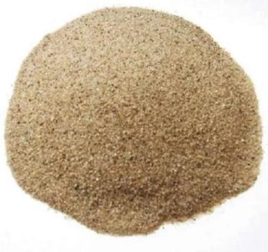 Brown Powder From Natural Refractory Reversible Silica Sand For Construction Purpose