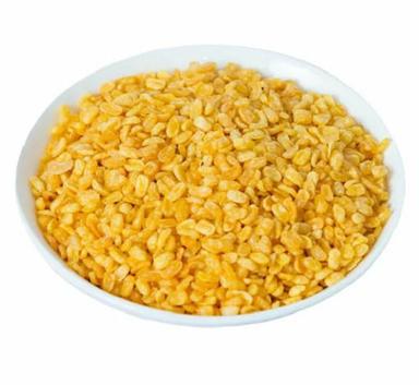 12% Fat Salty Taste Crunchy Fried Moong Dal Namkeen For Eating Carbohydrate: 40 Grams (G)