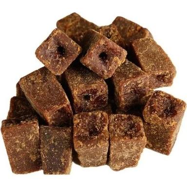 99.9% Pure High Protein Sweet Taste Jaggery Cubes Fineness (%): 95%