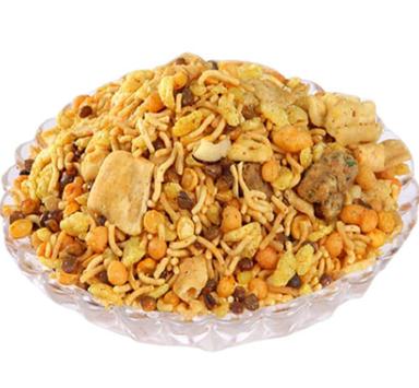 Salty Taste Crunchy Fried Mix Namkeen Carbohydrate: 17 Grams (G)