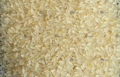 Naturally Grown White Swarna Parboiled Rice Admixture (%): No