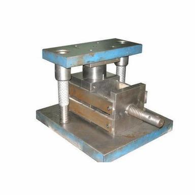 50 Hrc Rust Proof Hot Rolled Polished Finish Stainless Steel Press Tool Dies Application: Industrial