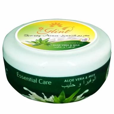 Herbal Product Aloe Vera And Milk Cream For Skin Brightening