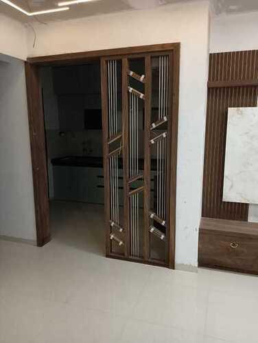 Wooden Glossy Finish Fancy Indoor Doors