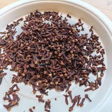 Brown Dried Colombo Lalpari Cloves