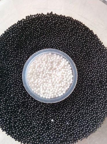 Black And White Ceria Stabilised Zirconia Beads