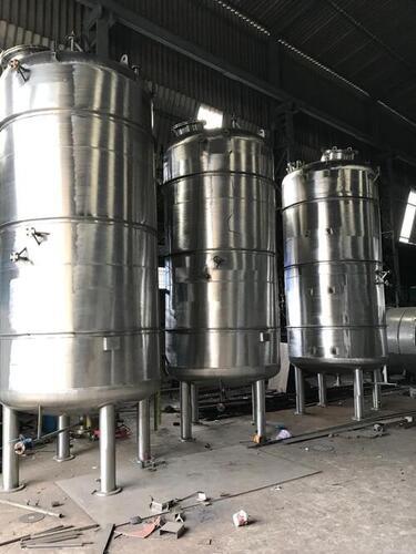 Rust Free Durable Stainless Steel Storage Tanks