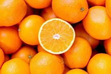 100% Natural Fresh Orange Fruit