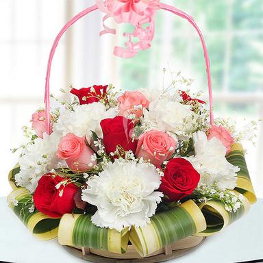 FlowerAura 10 Pink & 10 White Carnation & 5 Red Roses Fresh Live Flowers Bouquet In Wooden Basket