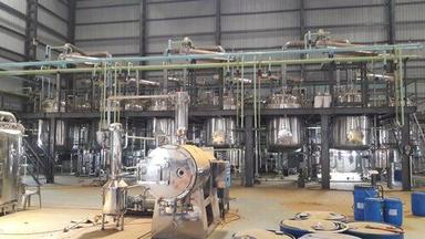 Herbal Extraction Machinery - Material: Stainless Steel