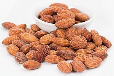 Light Unique Sweet Flavor Almonds