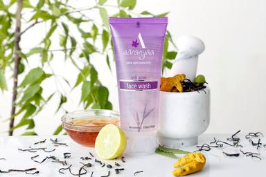 Natural Anti-Acne Face Wash Ingredients: Herbal